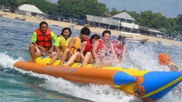 バリ バナナ ボート タンジュ ンベノア 海での 子供 連れも 楽しめる