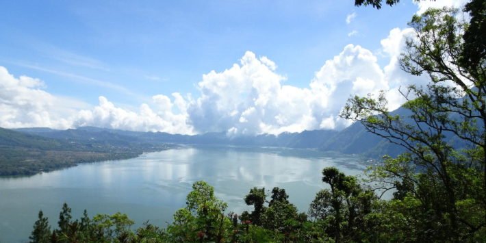 キンタマーニ高原 湖と山の絶景を楽しむための秘訣