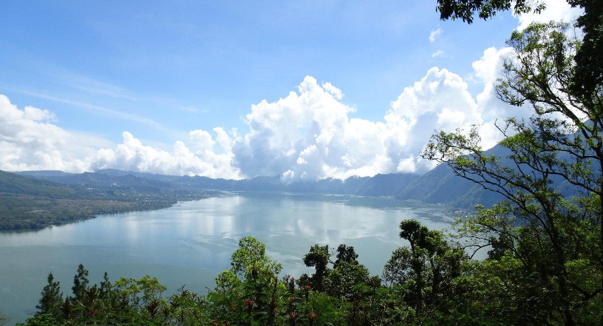 キンタマーニ高原 湖と山の絶景を楽しむための秘訣