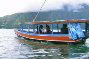 トラニヤン村, ボート転送